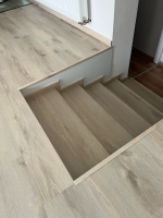 Vinylové schody BUKOMA Dub Sibiřský Brno-Modřice